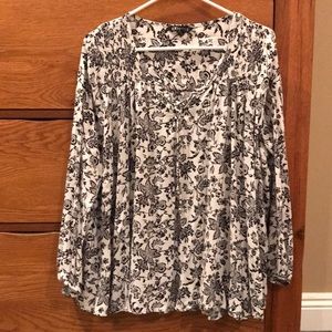 Pretty Express woman’s blouse